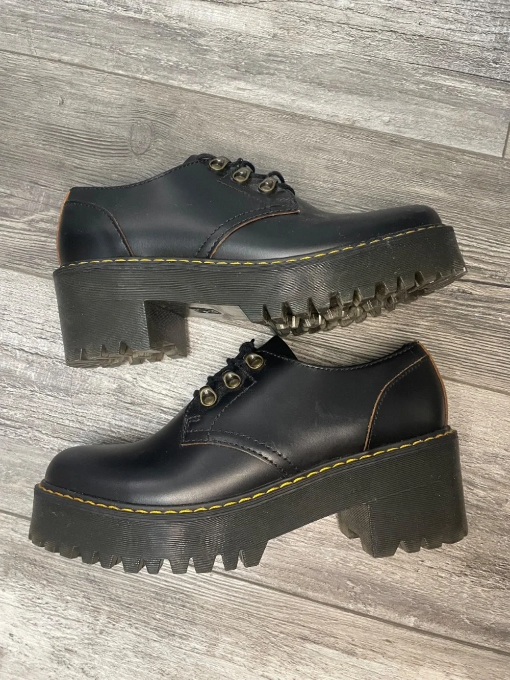 Dr. Martens size new